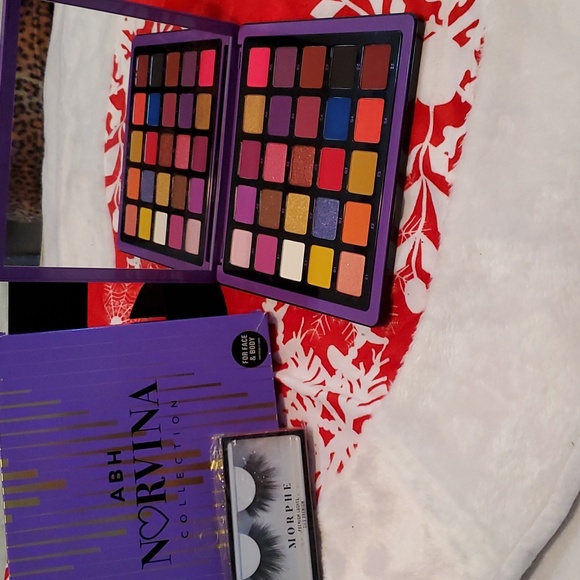 ABH NORVINA COLLECTION PALETTE - Picture 1 of 5